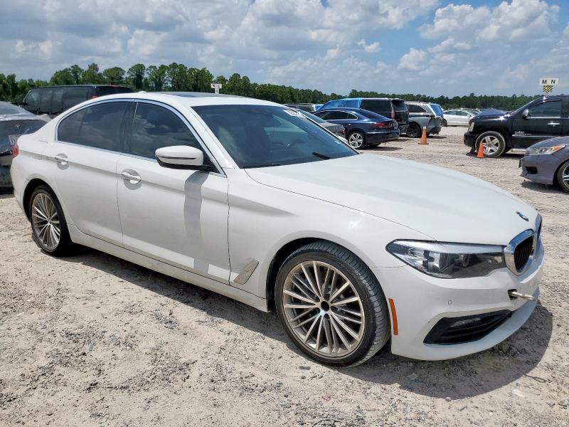 WBAJE5C55JWA94515 - 2018 BMW 540 I WHITE photo 4