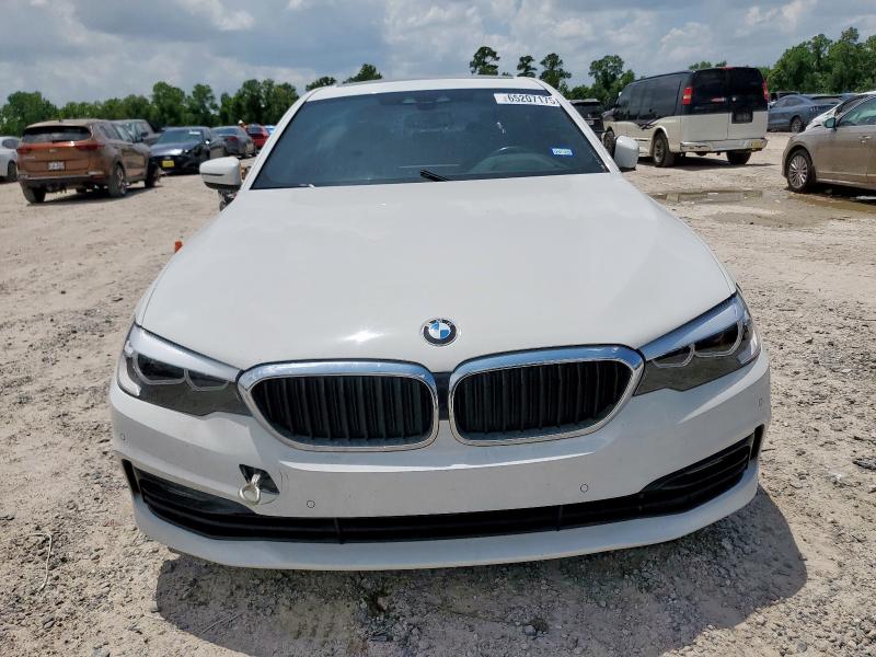 WBAJE5C55JWA94515 - 2018 BMW 540 I WHITE photo 5