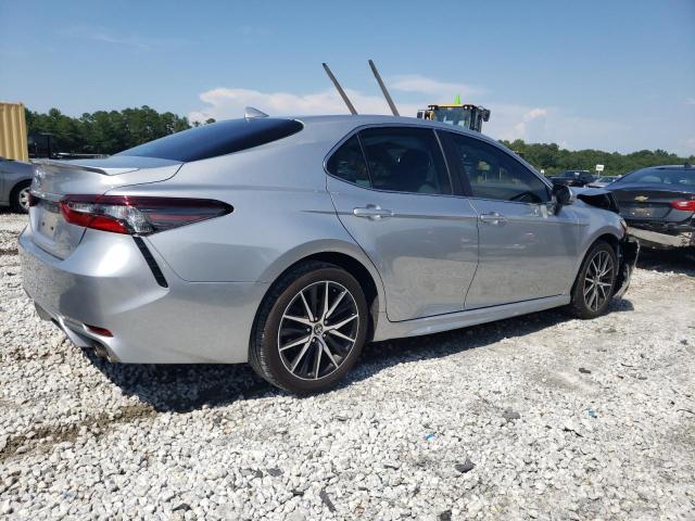 4T1G11AK5PU762854 - 2023 TOYOTA CAMRY SE NIGHT SHADE SILVER photo 3