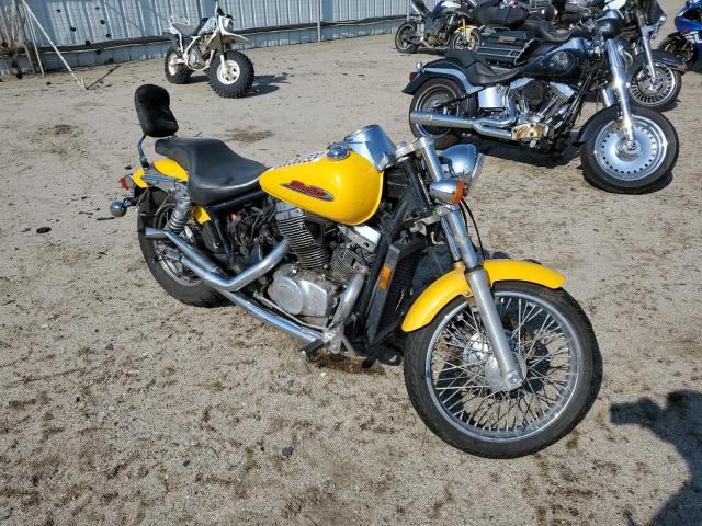 JH2RC44152M600363 - 2002 HONDA VT750 DC YELLOW photo 1