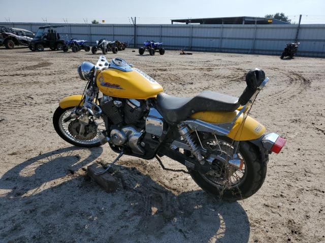 JH2RC44152M600363 - 2002 HONDA VT750 DC YELLOW photo 3