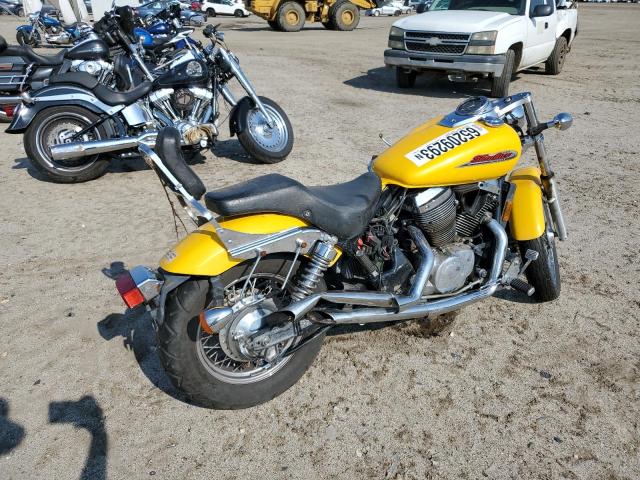 JH2RC44152M600363 - 2002 HONDA VT750 DC YELLOW photo 4