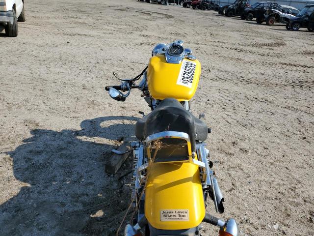 JH2RC44152M600363 - 2002 HONDA VT750 DC YELLOW photo 6