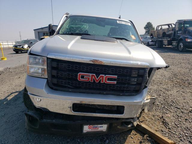 1GT220C84BZ428558 - 2011 GMC SIERRA K2500 SLE SILVER photo 5