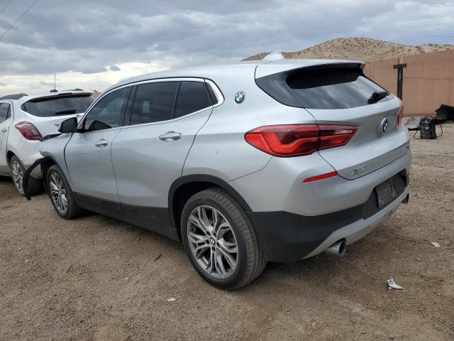 WBXYJ3C37JEB38085 - 2018 BMW X2 SDRIVE28I SILVER photo 2