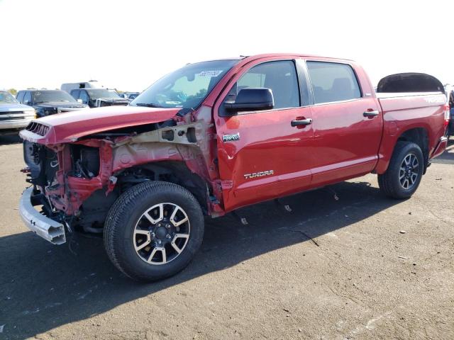 5TFDW5F11HX645899 - 2017 TOYOTA TUNDRA CREWMAX SR5 RED photo 1