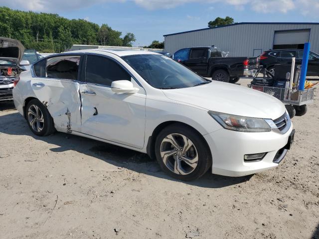 1HGCR2F7XDA099821 - 2013 HONDA ACCORD EX WHITE photo 4