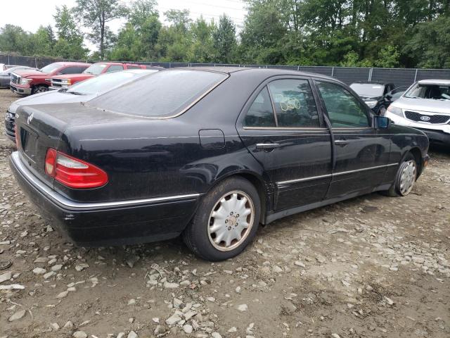 WDBJF65H4XA918325 - 1999 MERCEDES-BENZ E 320 BLACK photo 3