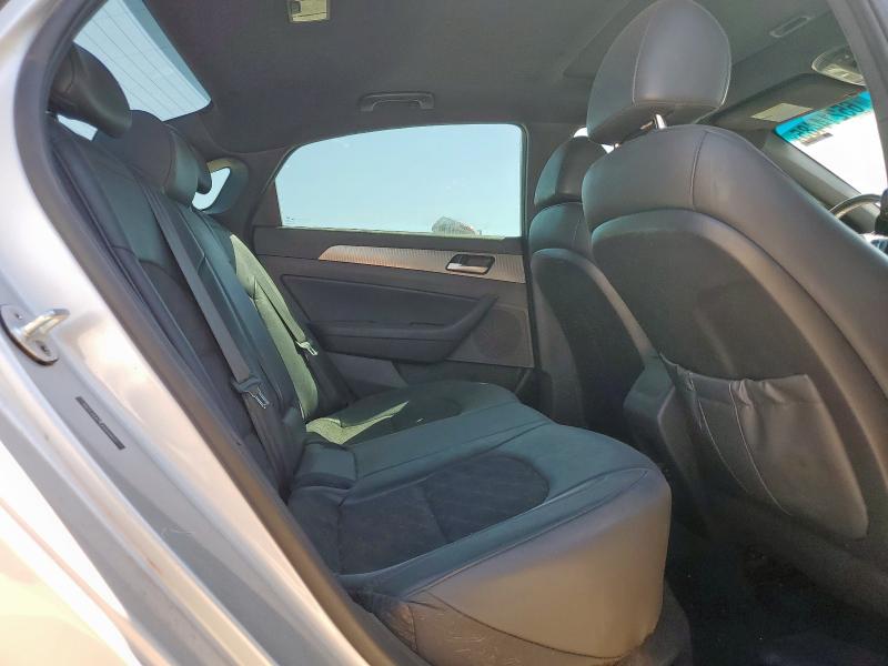 5NPE34AF4JH669822 - 2018 HYUNDAI SONATA SPORT Silber Foto 10