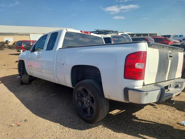 1GCRCTE24DZ109833 - 2013 CHEVROLET SILVERADO C1500 LTZ WHITE photo 2