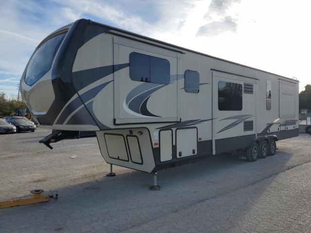 4YDF38039JA741976 - 2018 KEYSTONE MONTANA CREAM photo 2