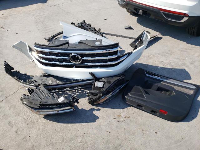 1V2JE2CA9PC222811 - 2023 VOLKSWAGEN ATLAS CROS SE Biały zdjęcie 13