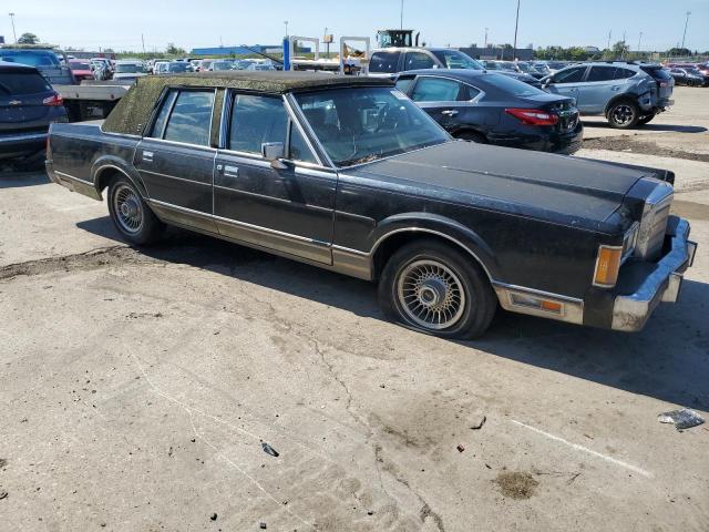 1LNBM82F2KY699855 - 1989 LINCOLN TOWN CAR SIGNATURE BLACK photo 4