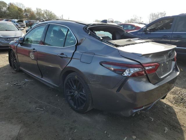 4T1KZ1AK8MU059604 - 2021 TOYOTA CAMRY TRD GRAY photo 3