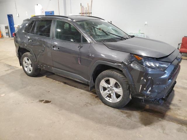 2T3B1RFV3KW060074 - 2019 TOYOTA RAV4 LE ნაცრისფერი ფოტო 4