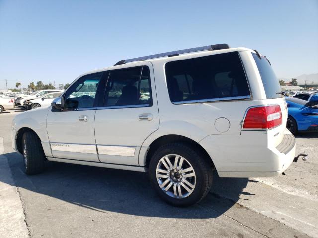 5LMFU27518LJ12241 - 2008 LINCOLN NAVIGATOR თეთრი ფოტო 2