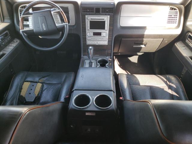 5LMFU27518LJ12241 - 2008 LINCOLN NAVIGATOR თეთრი ფოტო 8