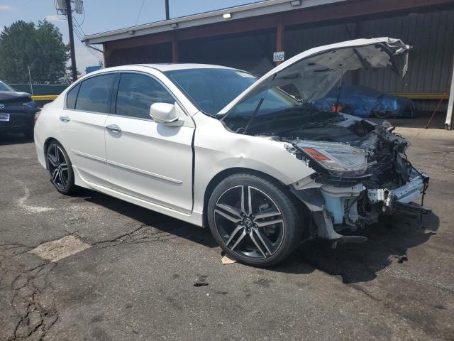 1HGCR3F92HA012264 - 2017 HONDA ACCORD TOURING 白色 照片 4