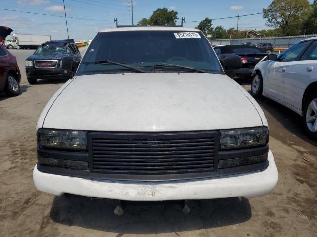 1GCCS19W5Y8210594 - 2000 CHEVROLET S TRUCK S10 WHITE photo 5