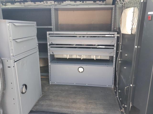 1GCWGFCA4D1904088 - 2013 CHEVROLET EXPRESS G2 WHITE photo 10