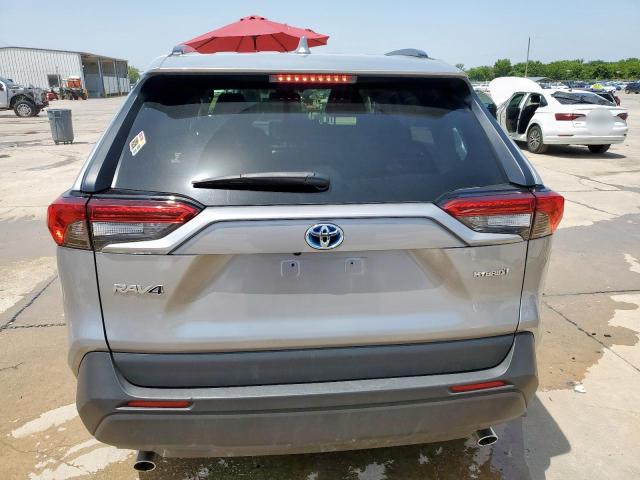 JTMMWRFVXKD024180 - 2019 TOYOTA RAV4 LE Silber Foto 6