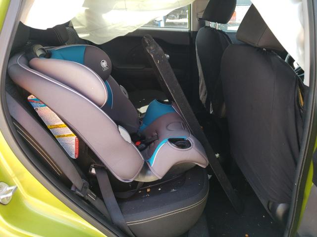KNDJP3A58E7730295 - 2014 KIA SOUL + GREEN photo 10
