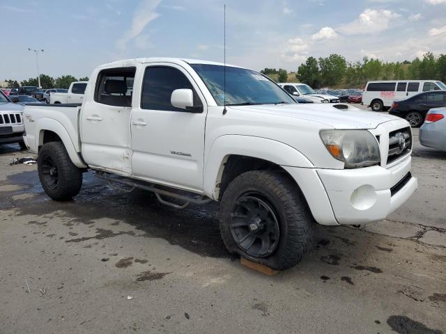 3TMLU42N79M028731 - 2009 TOYOTA TACOMA DOUBLE CAB WHITE photo 4