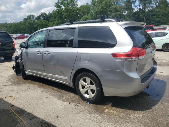 5TDKK3DC4BS116648 - 2011 TOYOTA SIENNA LE SILVER photo 2