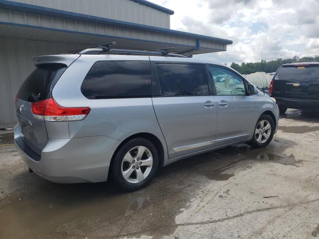 5TDKK3DC4BS116648 - 2011 TOYOTA SIENNA LE SILVER photo 3