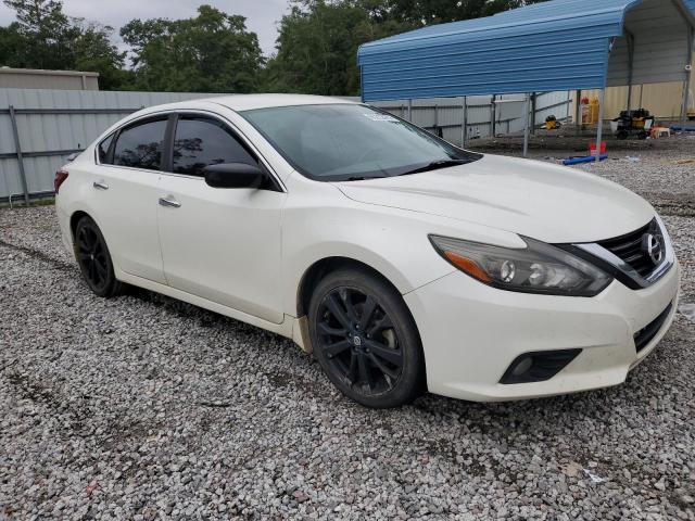 1N4AL3AP5HC284671 - 2017 NISSAN ALTIMA 2.5 白色 照片 4