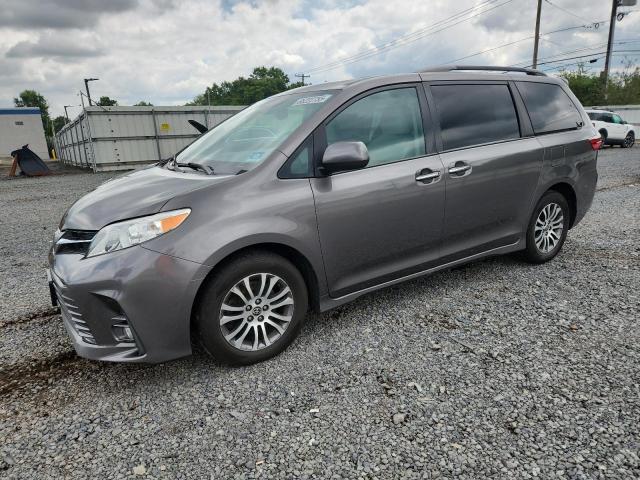 2020 TOYOTA SIENNA XLE, 