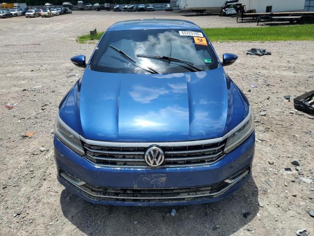 1VWGT7A36HC067099 - 2017 VOLKSWAGEN PASSAT SE BLUE photo 5