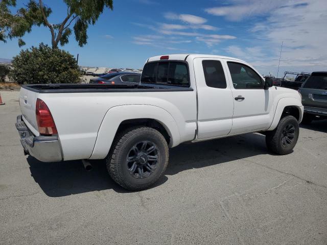 5TETU62N07Z462355 - 2007 TOYOTA TACOMA PRERUNNER ACCESS CAB WHITE photo 3