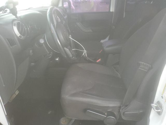 1C4BJWDG5DL679980 - 2013 JEEP WRANGLER U SPORT Blanc photo 7