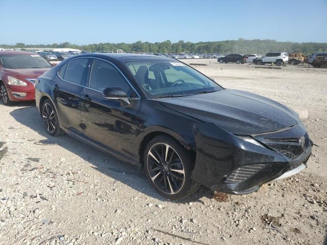 4T1BZ1HK3KU029235 - 2019 TOYOTA CAMRY XSE BLACK photo 4