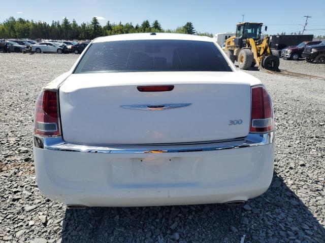 2C3CCAAG1EH175239 - 2014 CHRYSLER 300 WHITE photo 6