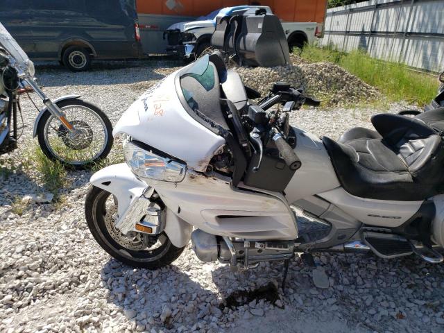 1HFSC47F88A712267 - 2008 HONDA GL1800 WHITE photo 9