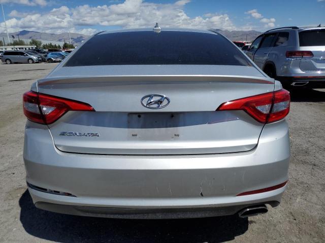 5NPE24AF5HH559276 - 2017 HYUNDAI SONATA SE SILVER photo 6