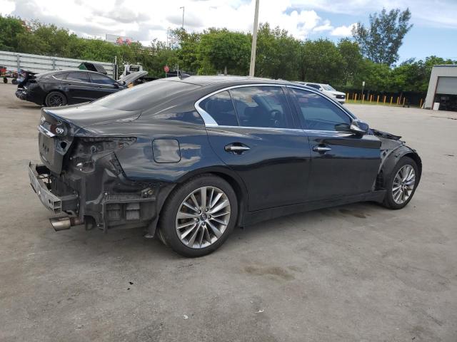 JN1EV7AP8JM351344 - 2018 INFINITI Q50 LUXE BLACK photo 3