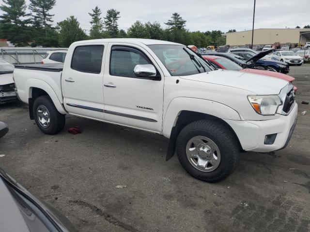 3TMLU4EN3EM146832 - 2014 TOYOTA TACOMA DOUBLE CAB WHITE photo 4