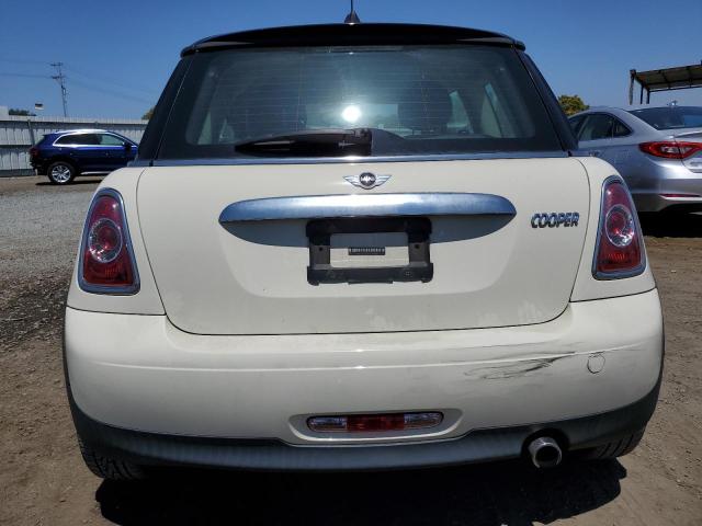 WMWSU3C58CT260880 - 2012 MINI COOPER WHITE photo 6