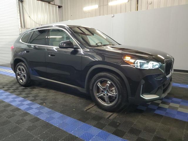 WBX73EF03P5X65973 - 2023 BMW X1 XDRIVE28I BLACK photo 4