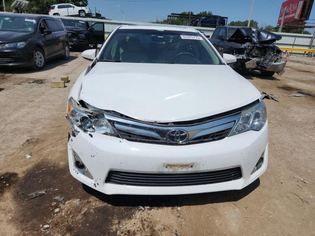 4T4BF1FK0CR240900 - 2012 TOYOTA CAMRY BASE WHITE photo 5