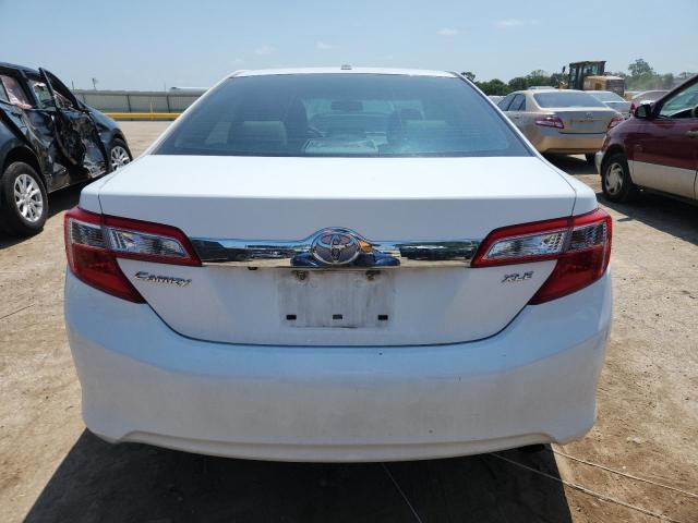 4T4BF1FK0CR240900 - 2012 TOYOTA CAMRY BASE WHITE photo 6
