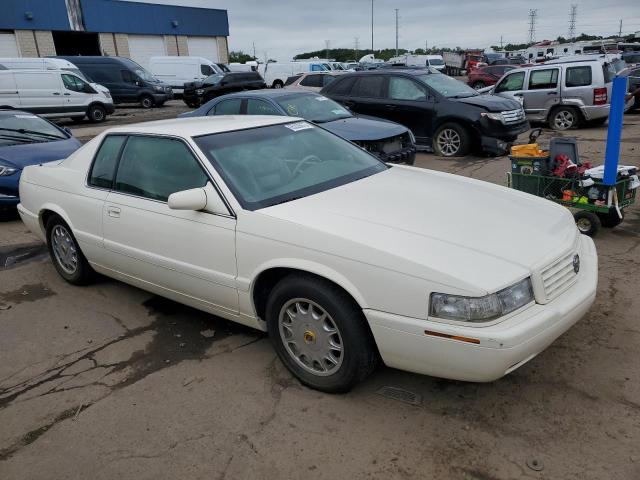 1G6EC12952B105870 - 2002 CADILLAC ELDORADO COMMEMORATIVE WHITE photo 4