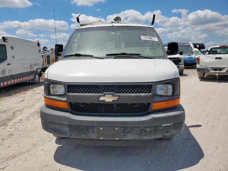 1GCWGFCA1D1903044 - 2013 CHEVROLET EXPRESS G2 Blanc photo 5