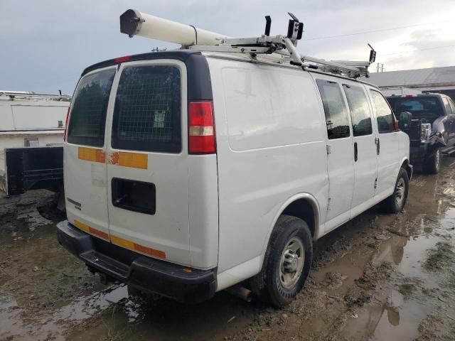 1GCWGFCAXD1903057 - 2013 CHEVROLET EXPRESS G2 თეთრი ფოტო 3