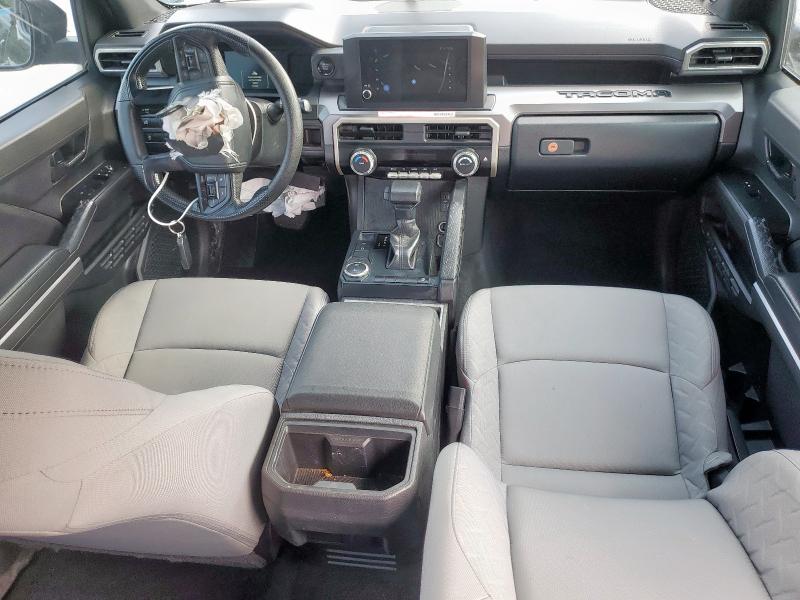 3TMKB5FN5RM006163 - 2024 TOYOTA TACOMA DOUBLE CAB შავი ფოტო 8