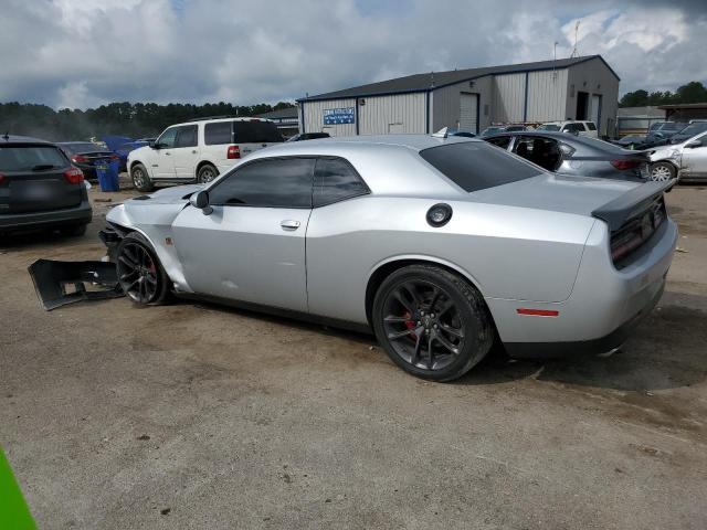 2C3CDZFJ3LH165423 - 2020 DODGE CHALLENGER R/T SCAT PACK SILVER photo 2