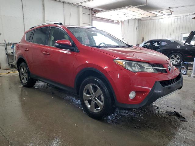 JTMRFREV0FD173369 - 2015 TOYOTA RAV4 XLE RED photo 4